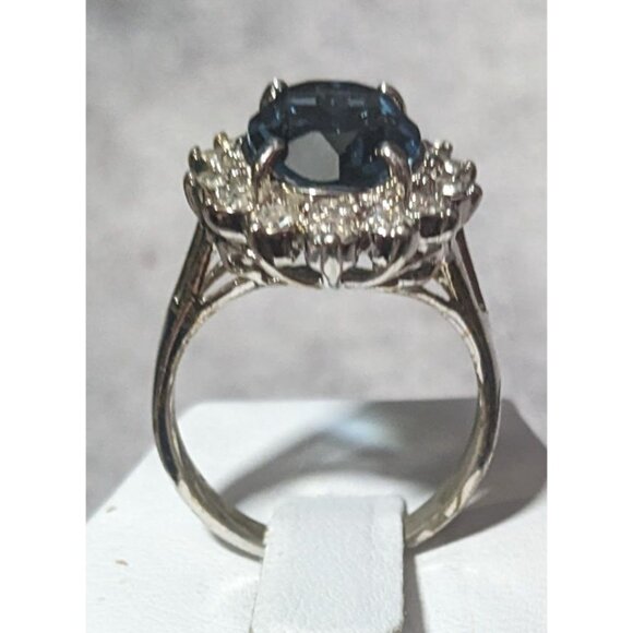 Elegant Whimsical Faux Sapphire Silver Tone Halo Ring Size 9 - Picture 5 of 13